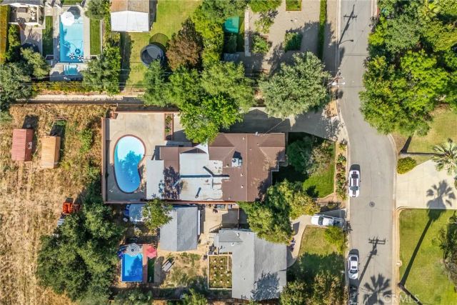 546 North Place, Redlands, CA 92373