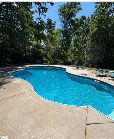 9 Canterbrooke Court, Fountain Inn, SC 29644