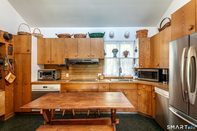 35 River Road, Sharon, CT 06069