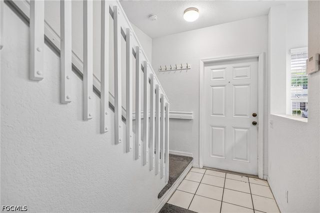 8073 Pacific Beach DR, Fort Myers, FL 33966