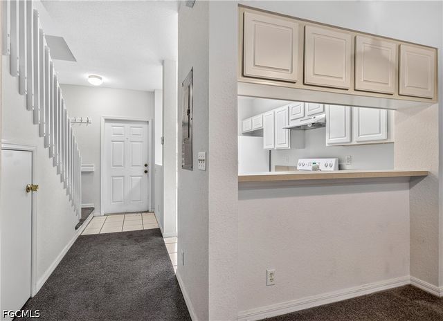 8073 Pacific Beach DR, Fort Myers, FL 33966