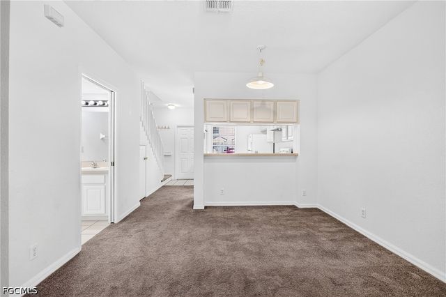 8073 Pacific Beach DR, Fort Myers, FL 33966