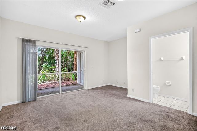 8073 Pacific Beach DR, Fort Myers, FL 33966