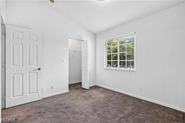8073 Pacific Beach DR, Fort Myers, FL 33966