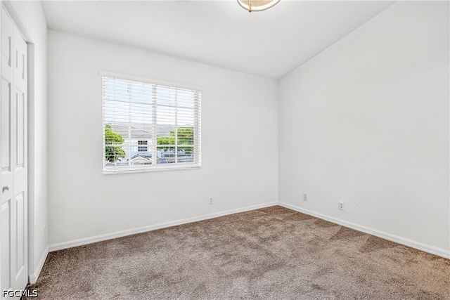 8073 Pacific Beach DR, Fort Myers, FL 33966
