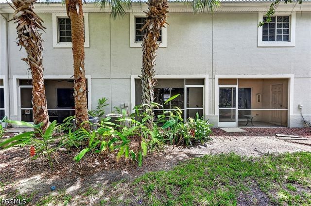 8073 Pacific Beach DR, Fort Myers, FL 33966
