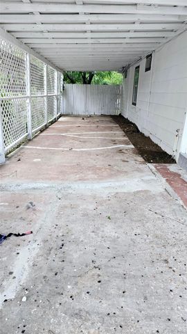 101 S Lockhart ST, Manor, TX 78653