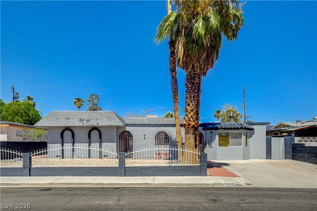 5724 Idle Avenue, Las Vegas, NV 89107 — exterior