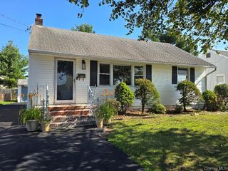 107 Nevada Street, Hicksville, NY 11801