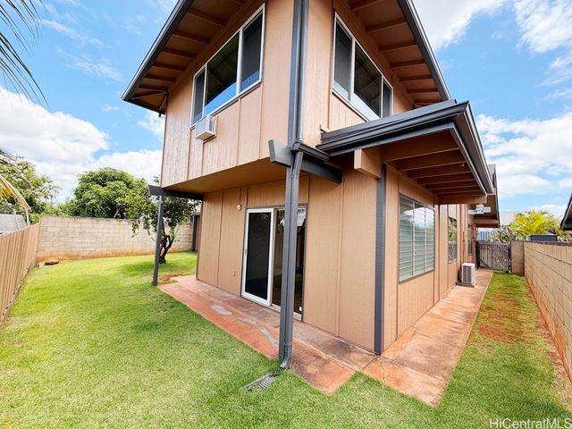 94-211 Keaolani Street, Mililani, HI 96789