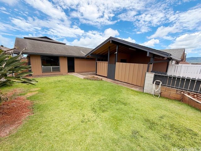 94-211 Keaolani Street, Mililani, HI 96789