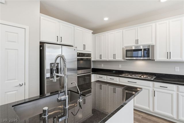 12388 Liberty Beacon Avenue, Las Vegas, NV 89138
