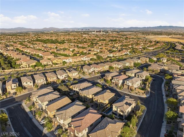 12388 Liberty Beacon Avenue, Las Vegas, NV 89138