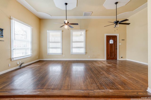 127 Vance St, San Antonio, TX 78210