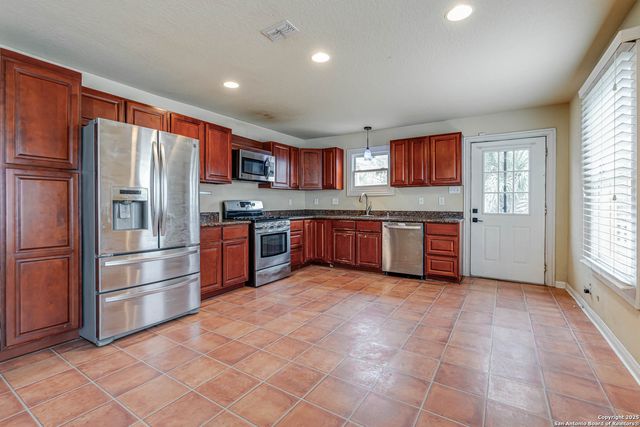 127 Vance St, San Antonio, TX 78210