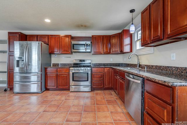 127 Vance St, San Antonio, TX 78210