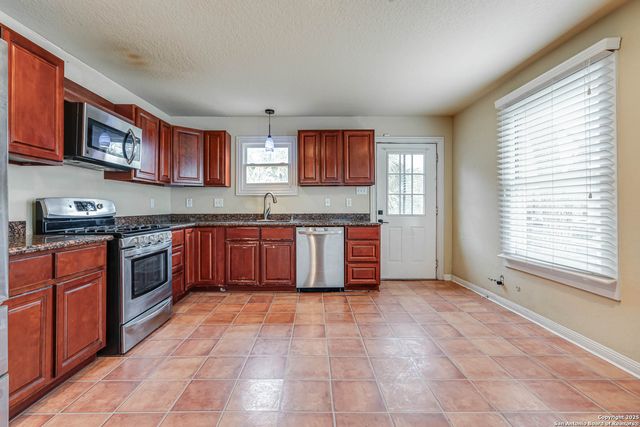 127 Vance St, San Antonio, TX 78210