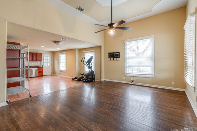 127 Vance St, San Antonio, TX 78210