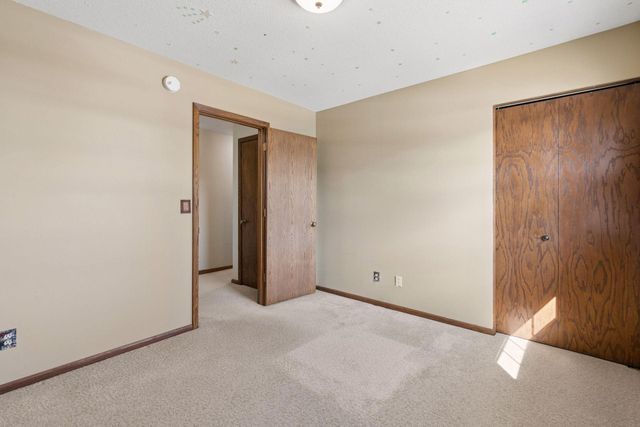 12925 Eveleth Avenue, Apple Valley, MN 55124