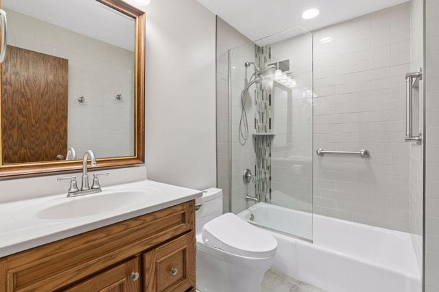 12925 Eveleth Avenue, Apple Valley, MN 55124