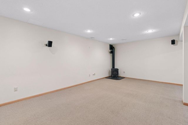 12925 Eveleth Avenue, Apple Valley, MN 55124