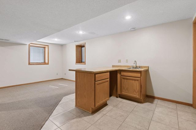 12925 Eveleth Avenue, Apple Valley, MN 55124