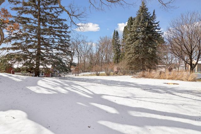 12925 Eveleth Avenue, Apple Valley, MN 55124