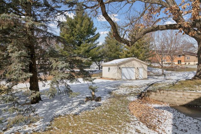 12925 Eveleth Avenue, Apple Valley, MN 55124