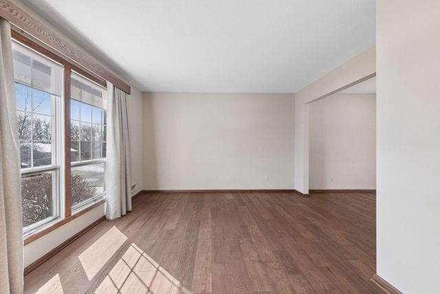 12925 Eveleth Avenue, Apple Valley, MN 55124