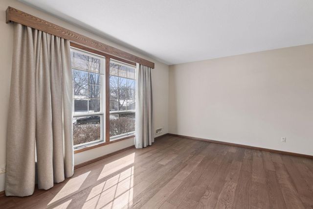 12925 Eveleth Avenue, Apple Valley, MN 55124