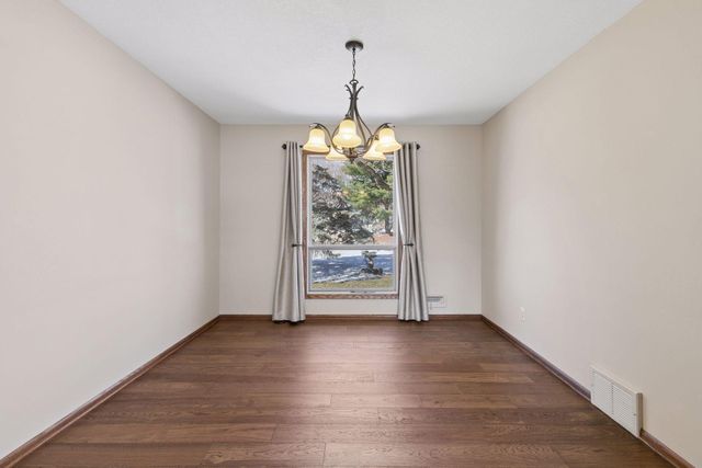 12925 Eveleth Avenue, Apple Valley, MN 55124