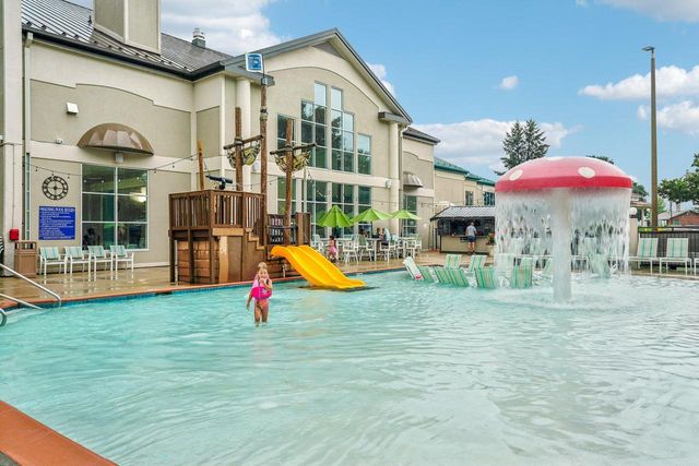 111 Center STREET #324, Lake Geneva, WI 53147