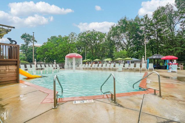 111 Center STREET #324, Lake Geneva, WI 53147