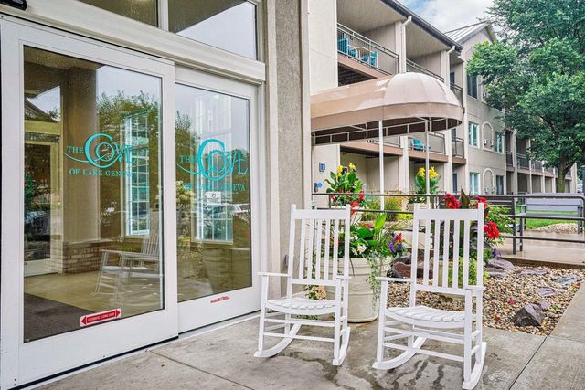 111 Center STREET #324, Lake Geneva, WI 53147