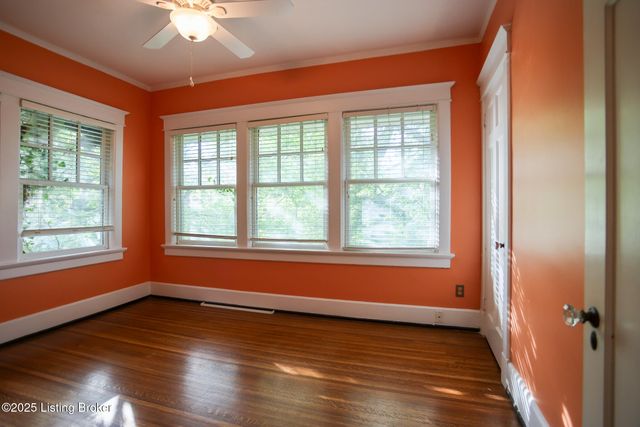 1722 Windsor Pl, Louisville, KY 40204