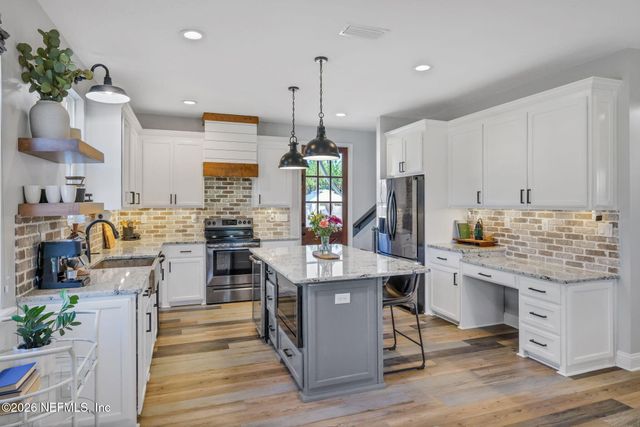 35018 HEARTHSTONE Way, Callahan, FL 32011