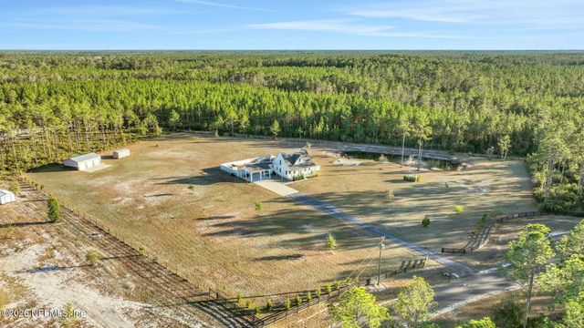 35018 HEARTHSTONE Way, Callahan, FL 32011