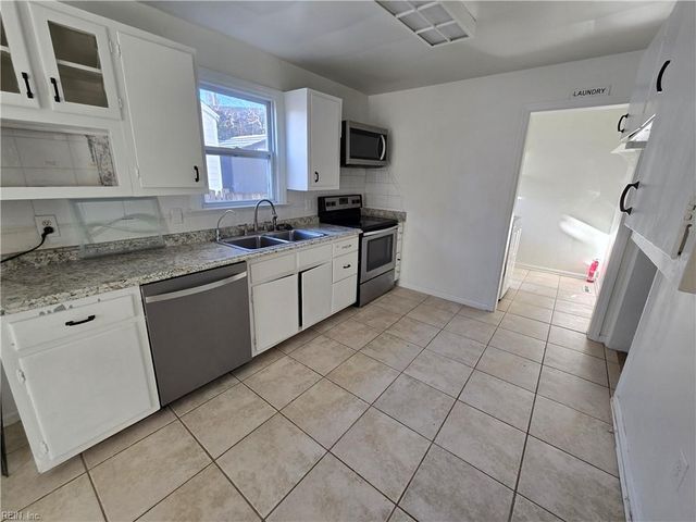 9277 Mason Creek RD, Norfolk, VA 23503