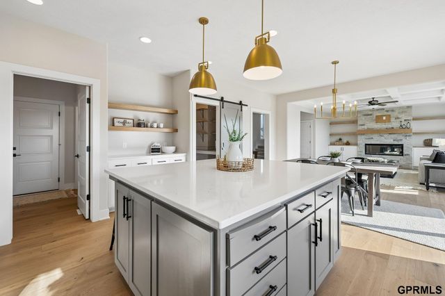12413 Fenwick Street, Papillion, NE 68046