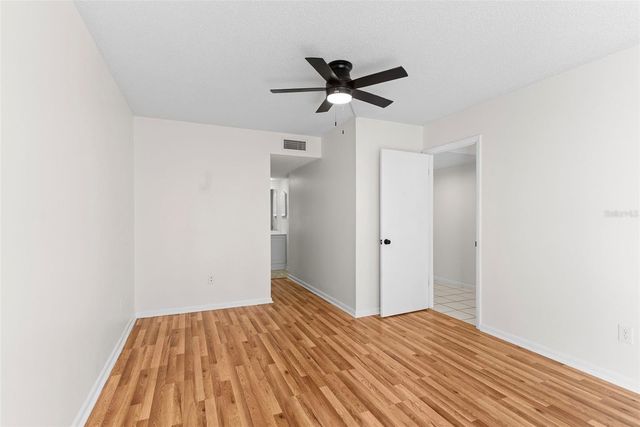 408 HOWARD AVENUE B, Lakeland, FL 33815