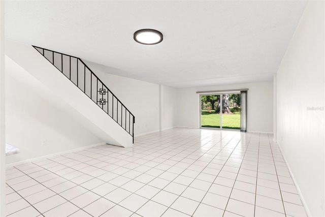 408 HOWARD AVENUE B, Lakeland, FL 33815