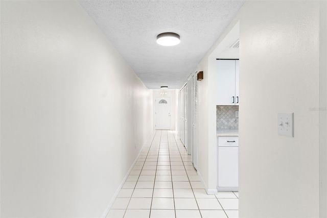 408 HOWARD AVENUE B, Lakeland, FL 33815