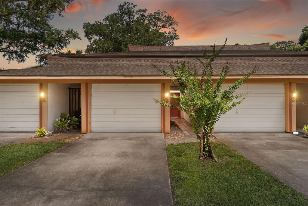 408 HOWARD AVENUE B, Lakeland, FL 33815
