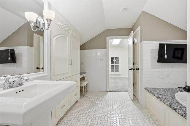 2400 Hwy 384, Bell City, LA 70630