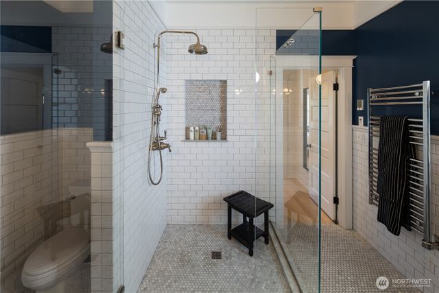 716 32nd Avenue, Seattle, WA 98122