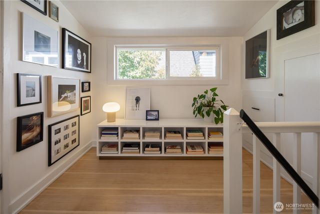 716 32nd Avenue, Seattle, WA 98122
