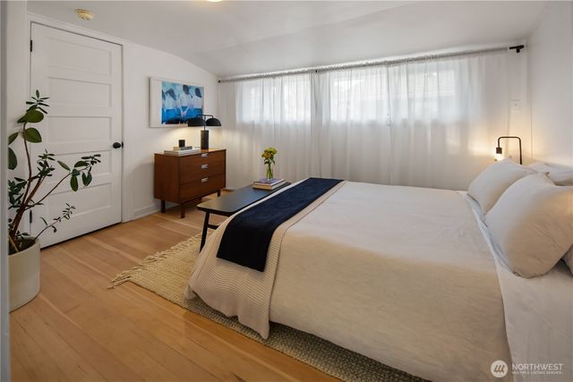 716 32nd Avenue, Seattle, WA 98122
