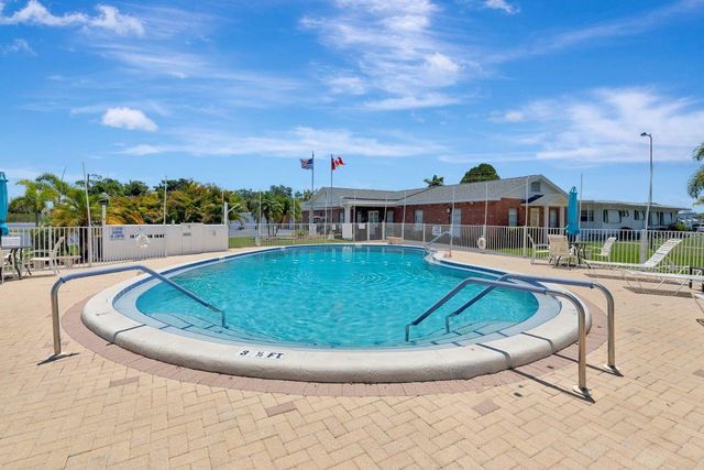 9900 ULMERTON ROAD 35, Largo, FL 33771