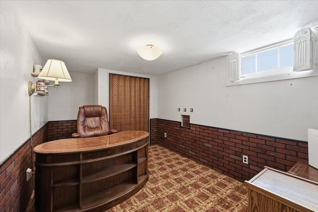 4023 N Hawthorne St, Spokane, WA 99205