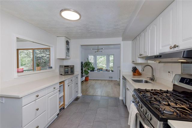 3559 Oak Knoll Drive, Marietta, GA 30068